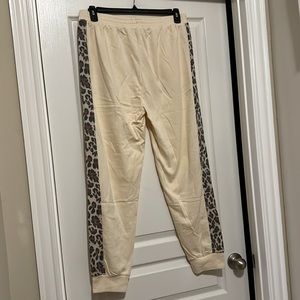 Umgee Fleece Jogger Pants with Drawstring